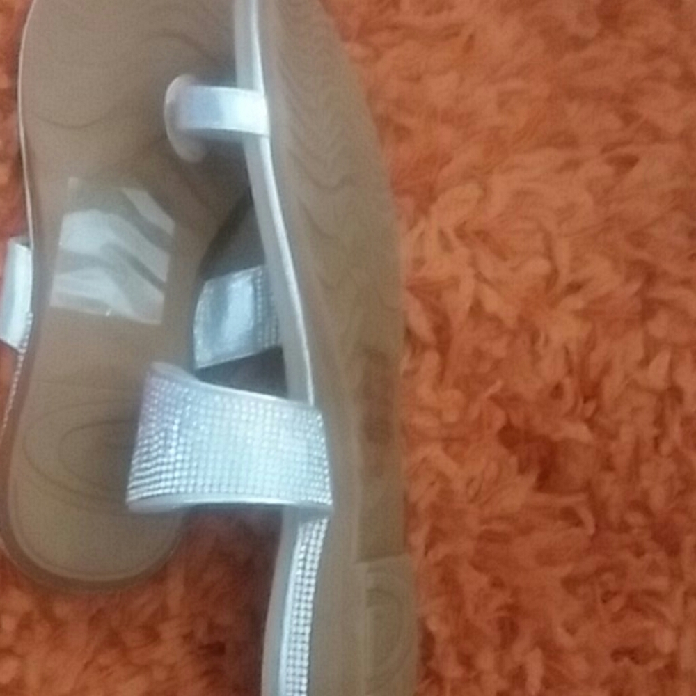 Sandals - Picture 3 of 3